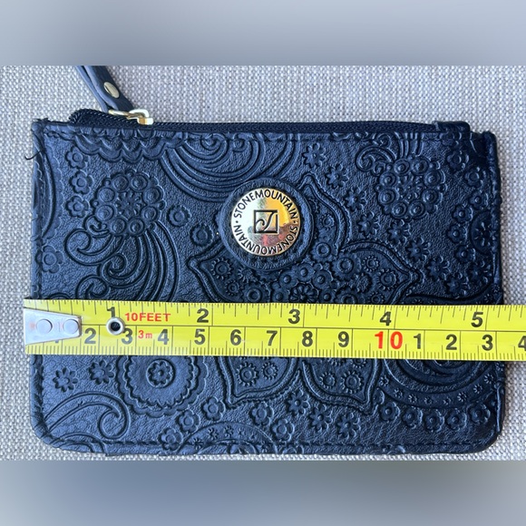 EUC Stone Mountain ID Cards and Zippered Coin Wallet - Picture 7 of 10